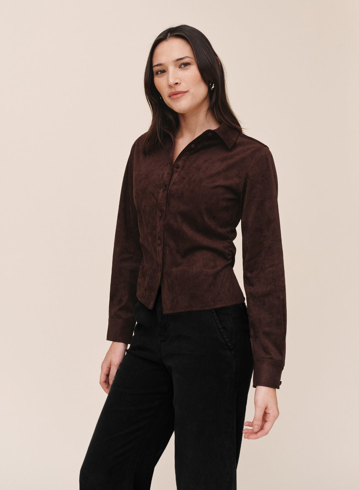 Bella Dahl Fitted Button Down in Dark Roast