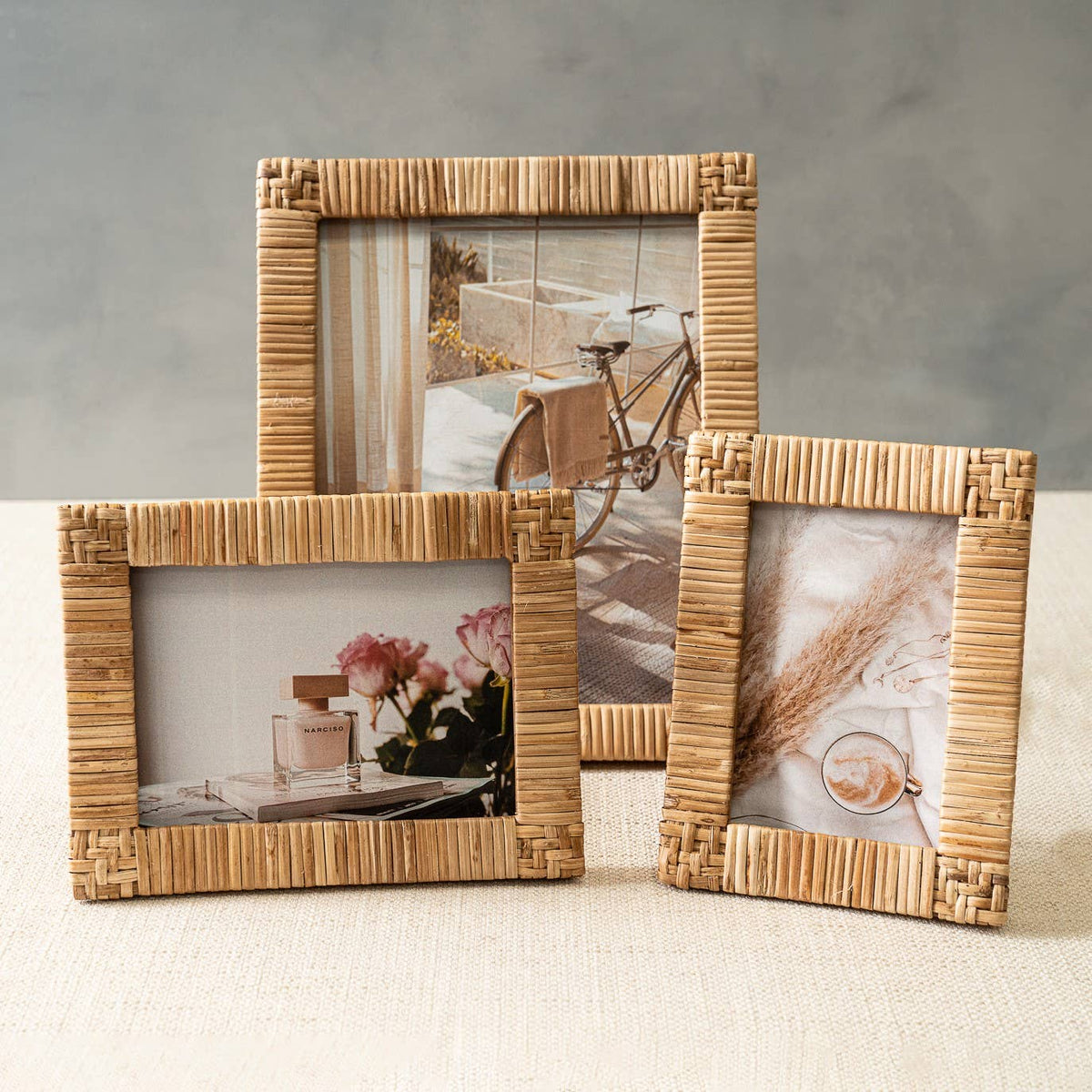 India Handicrafts Inc 5x7 Woven Rattan Picture Frame